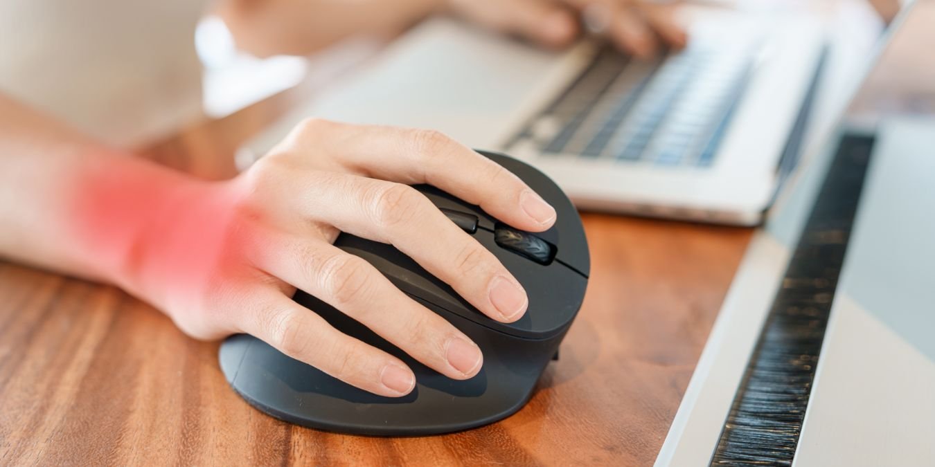 Best Ergonomic Mouse Feature Image