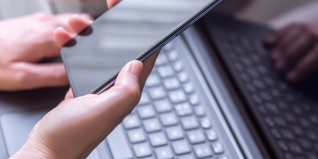 Featured Image Of Using Smartphone As Microphone Symbolic Image