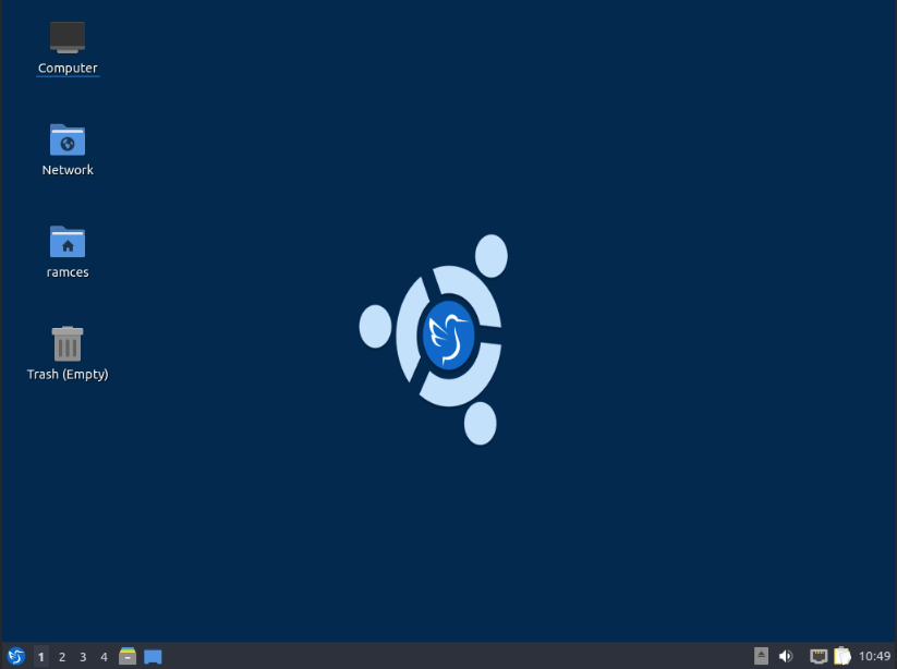 linux-distros-ancient-pcs-lubuntu A screenshot showing the default LXQt desktop in Lubuntu.
